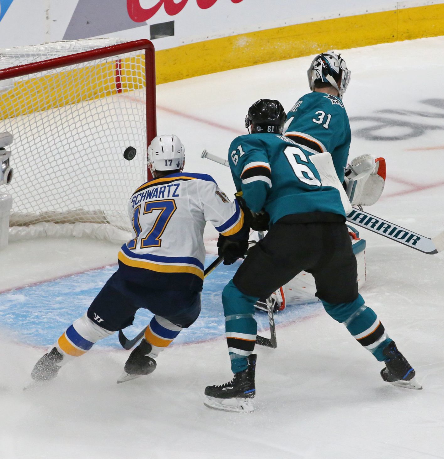 Blues and Sharks skate in game 5 of the semifinals